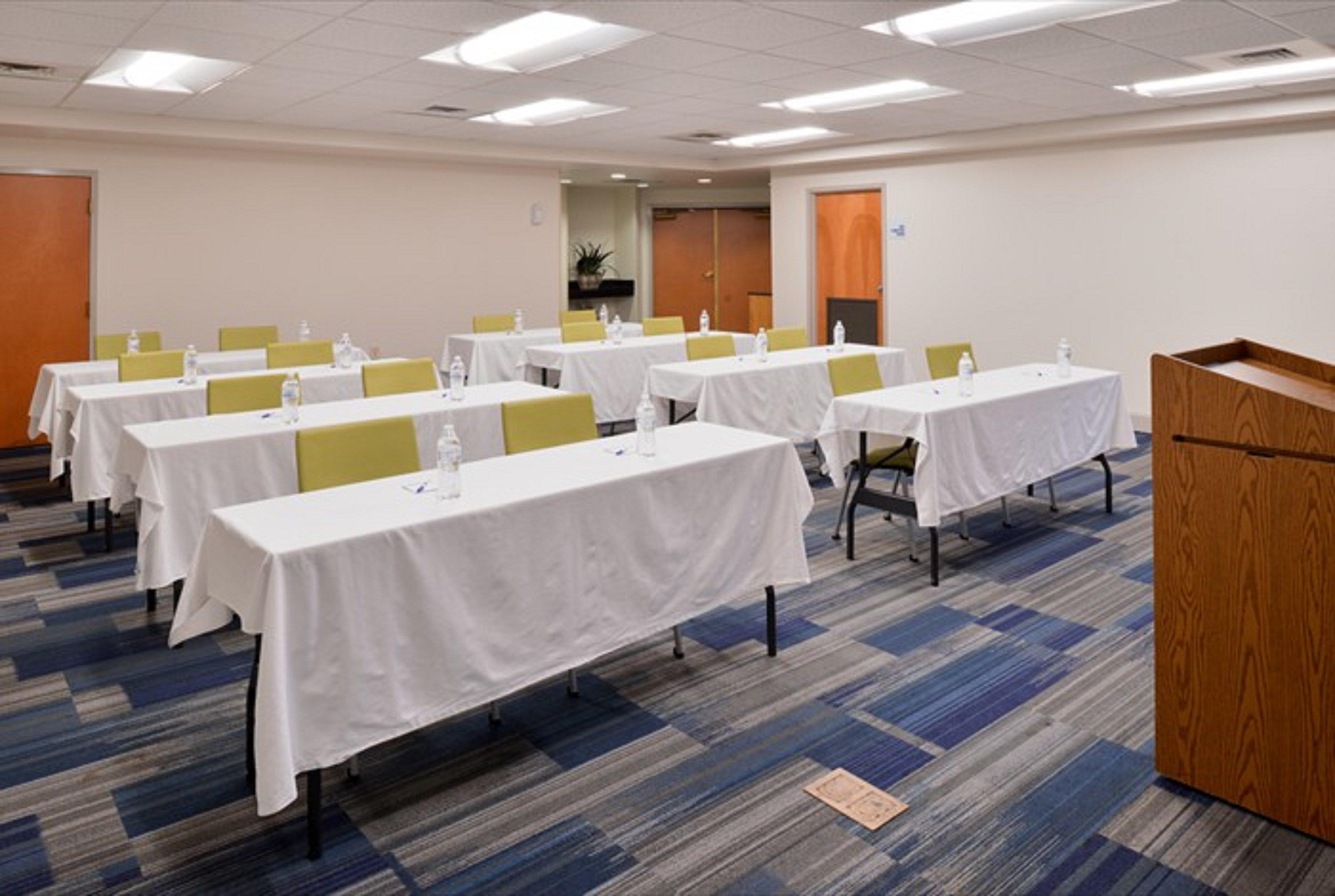 Holiday Inn Express Hotel & Suites Mooresville - Lake Norman By Ihg Zewnętrze zdjęcie
