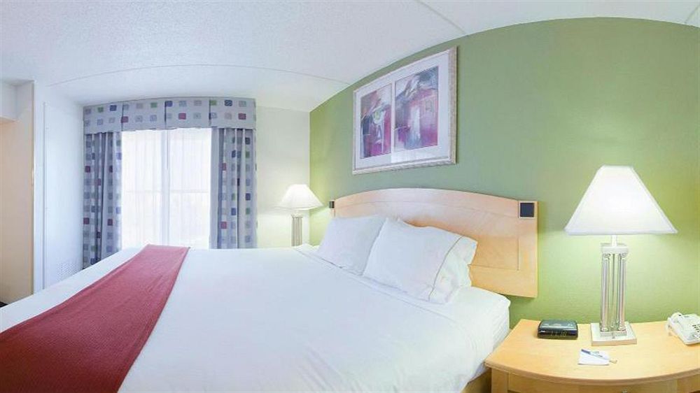Holiday Inn Express Hotel & Suites Mooresville - Lake Norman By Ihg Zewnętrze zdjęcie