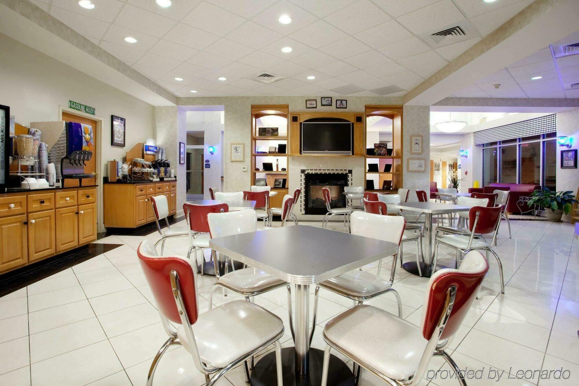 Holiday Inn Express Hotel & Suites Mooresville - Lake Norman By Ihg Zewnętrze zdjęcie