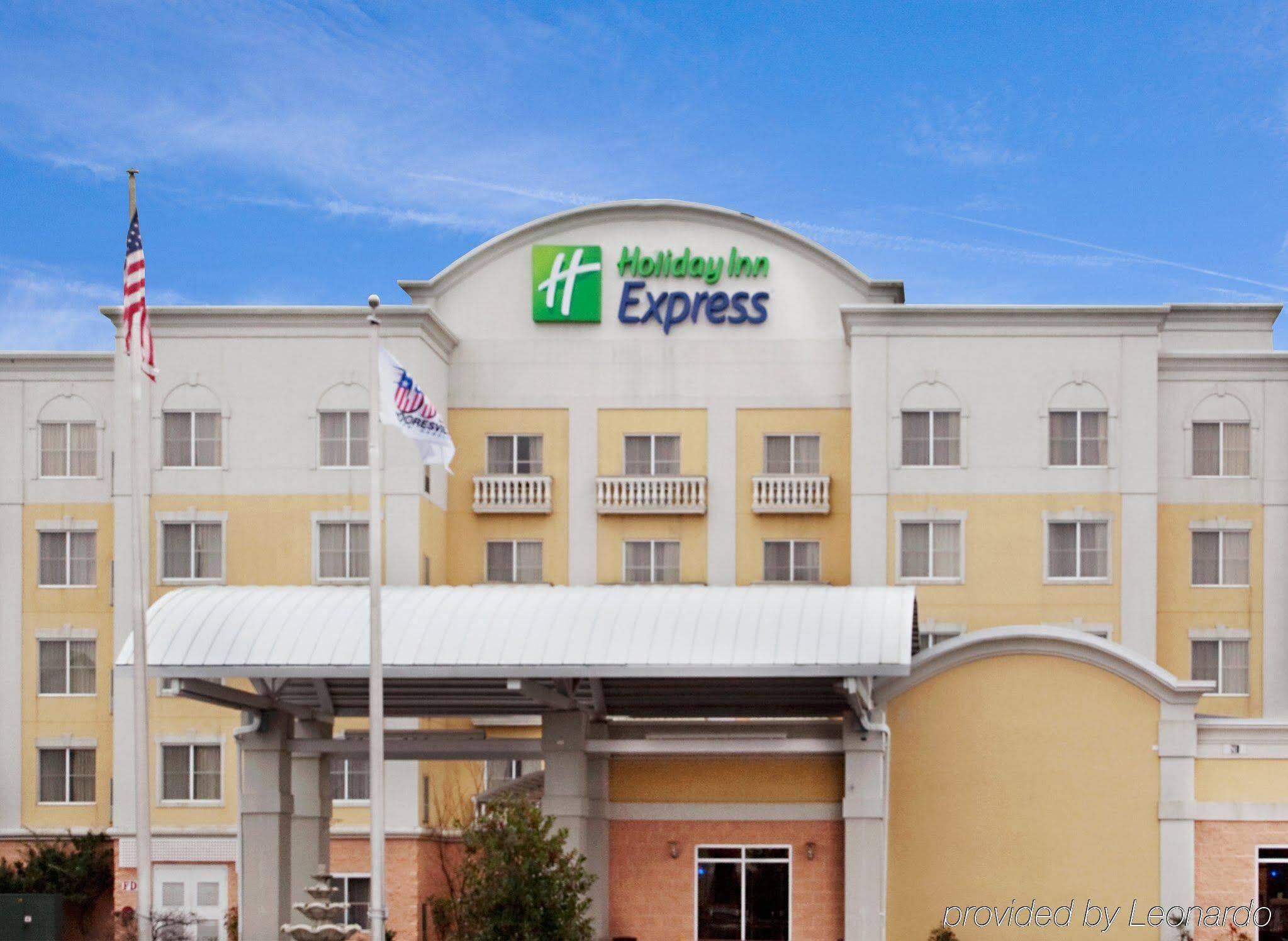 Holiday Inn Express Hotel & Suites Mooresville - Lake Norman By Ihg Zewnętrze zdjęcie