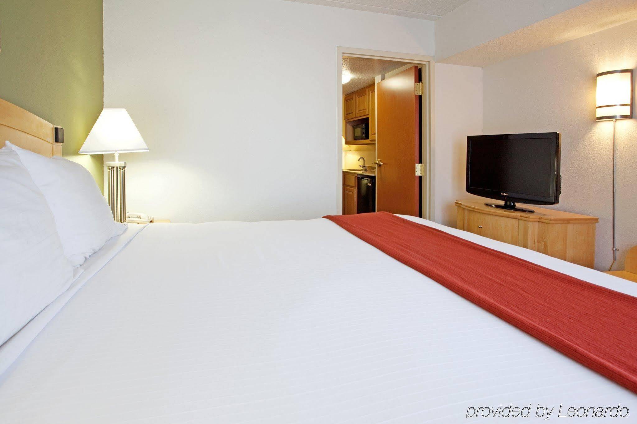 Holiday Inn Express Hotel & Suites Mooresville - Lake Norman By Ihg Zewnętrze zdjęcie